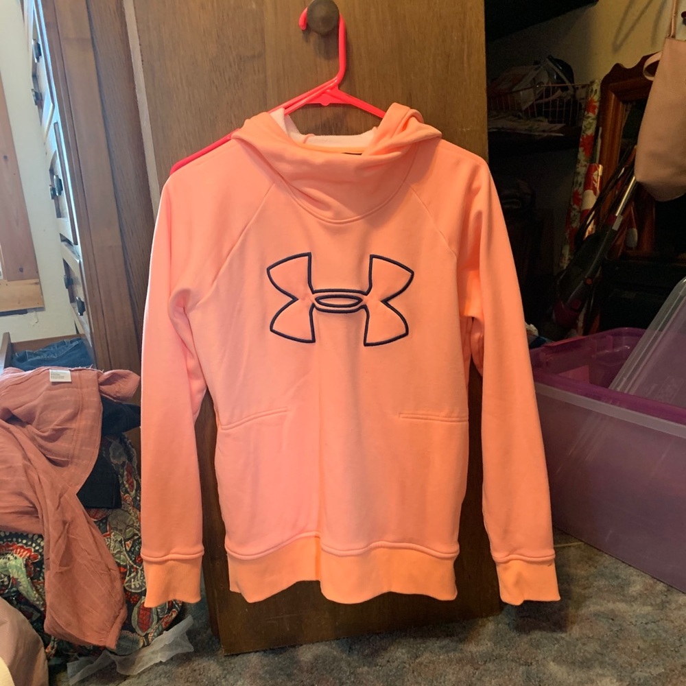 women’s UA hoodie size M